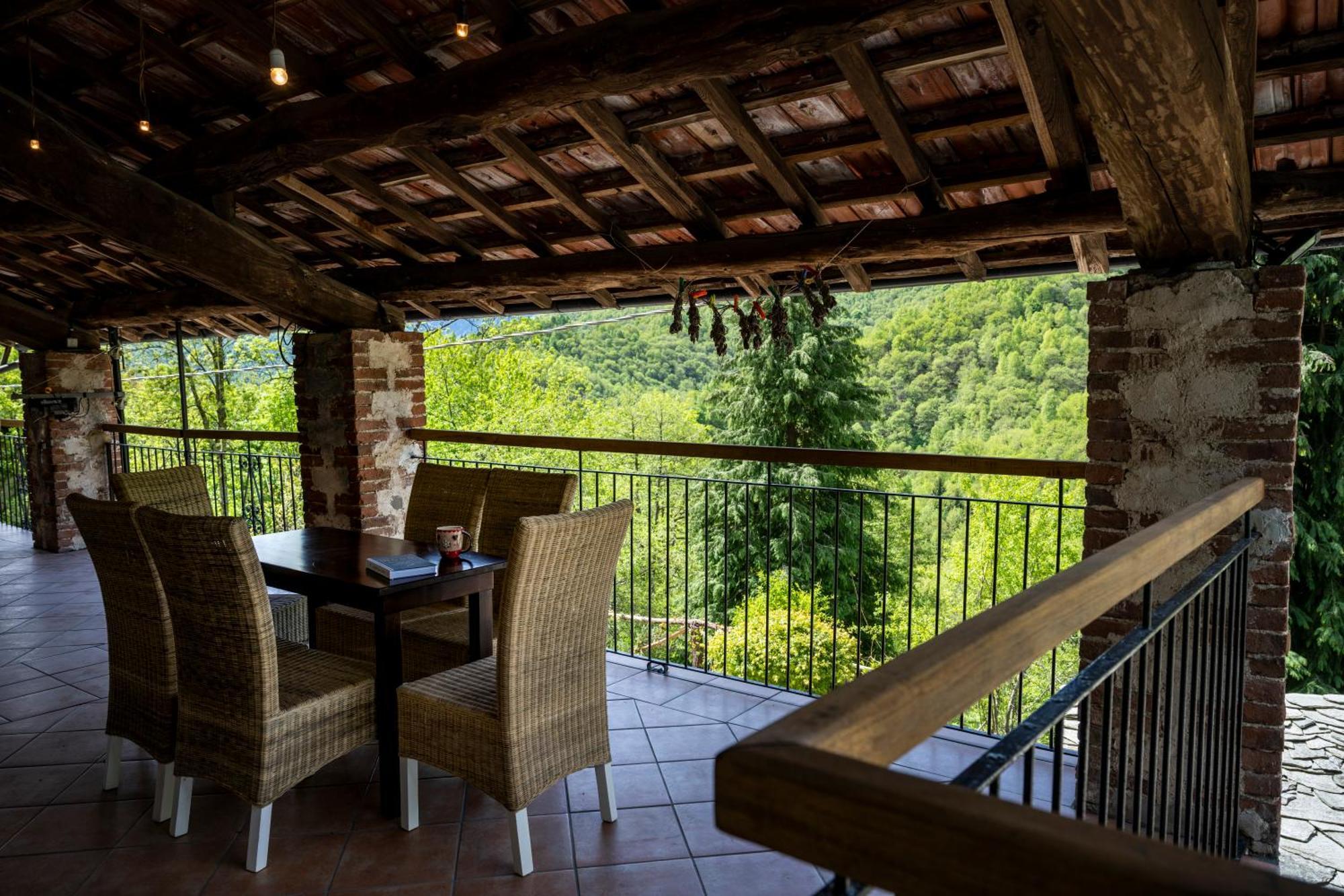 Iduevagamondi - Ospitalita Rurale Famigliare Di Montagna Bed & Breakfast Chiusa di Pesio Exterior foto